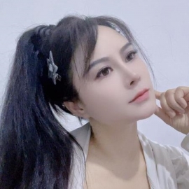 大奶燕子