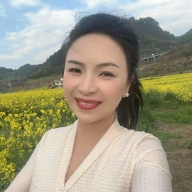 大胸大屁股少妇