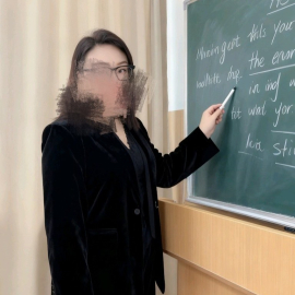 兼职英语老师喷水骚货