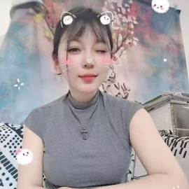 巨乳少妇花儿